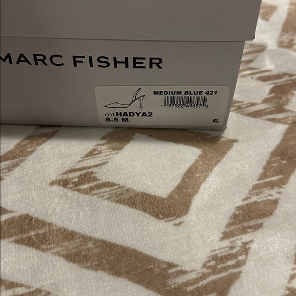 Marc Fisher Hadya Blue Suede Slingback Heels sz 8.5 - Picture 12 of 12